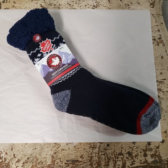 CANADA Weather Gear SHERPA LINED Men’s Cabin Socks ~ Size 6-12~ Navy Snowflakes - Picture 1 of 6